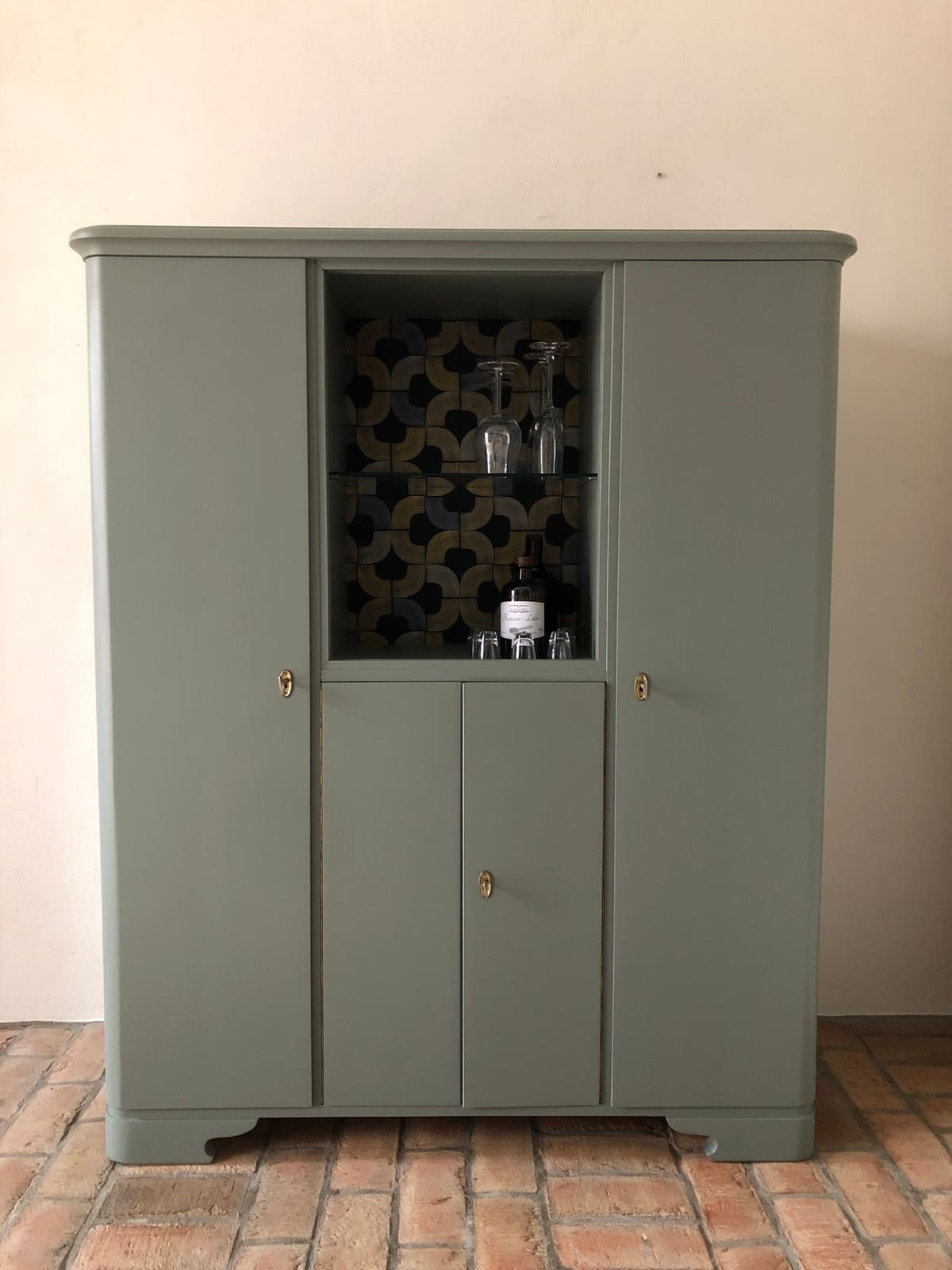 Vitrinenschrank — Foto